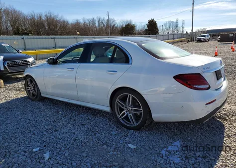 2017 Mercedes-Benz E 300 z USA, uszkodzony, nr VIN WDDZF4JB1HA276745